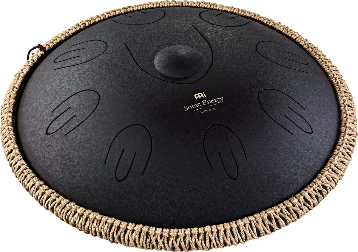 Sonic Energy Octave Steel Tongue Drum, D-Kurd, Schwarz (OSTD1BK) | Basston + 8 oktavierte Töne, 440 Hz, Durchmesser 15,7 Zoll, 40 x 40 x 16,3 cm, Inkl. Tasche und 2 Schlägel, Edelstahl