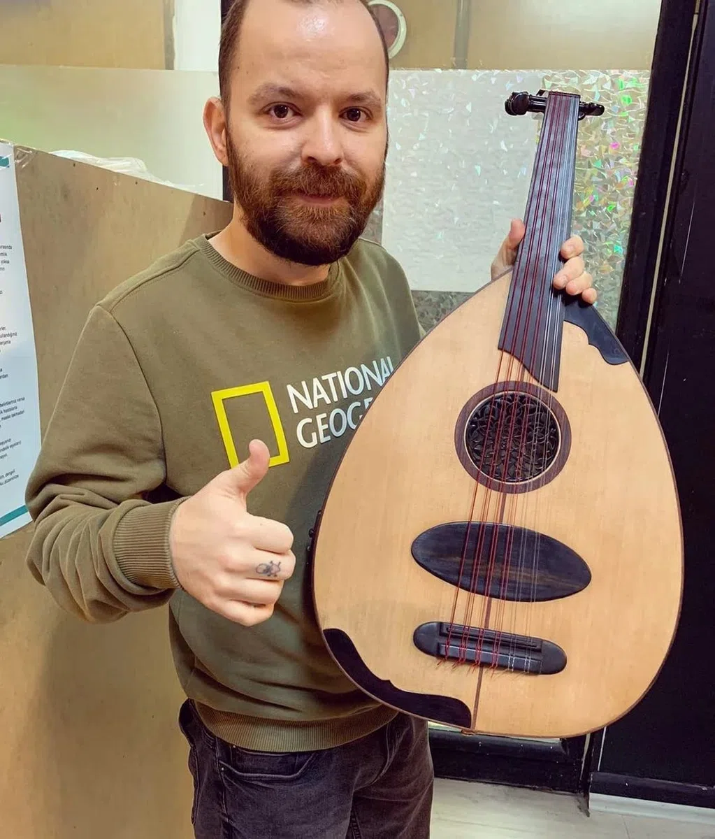 Aurora Oud Saiten - Fa Fa Tuning Red