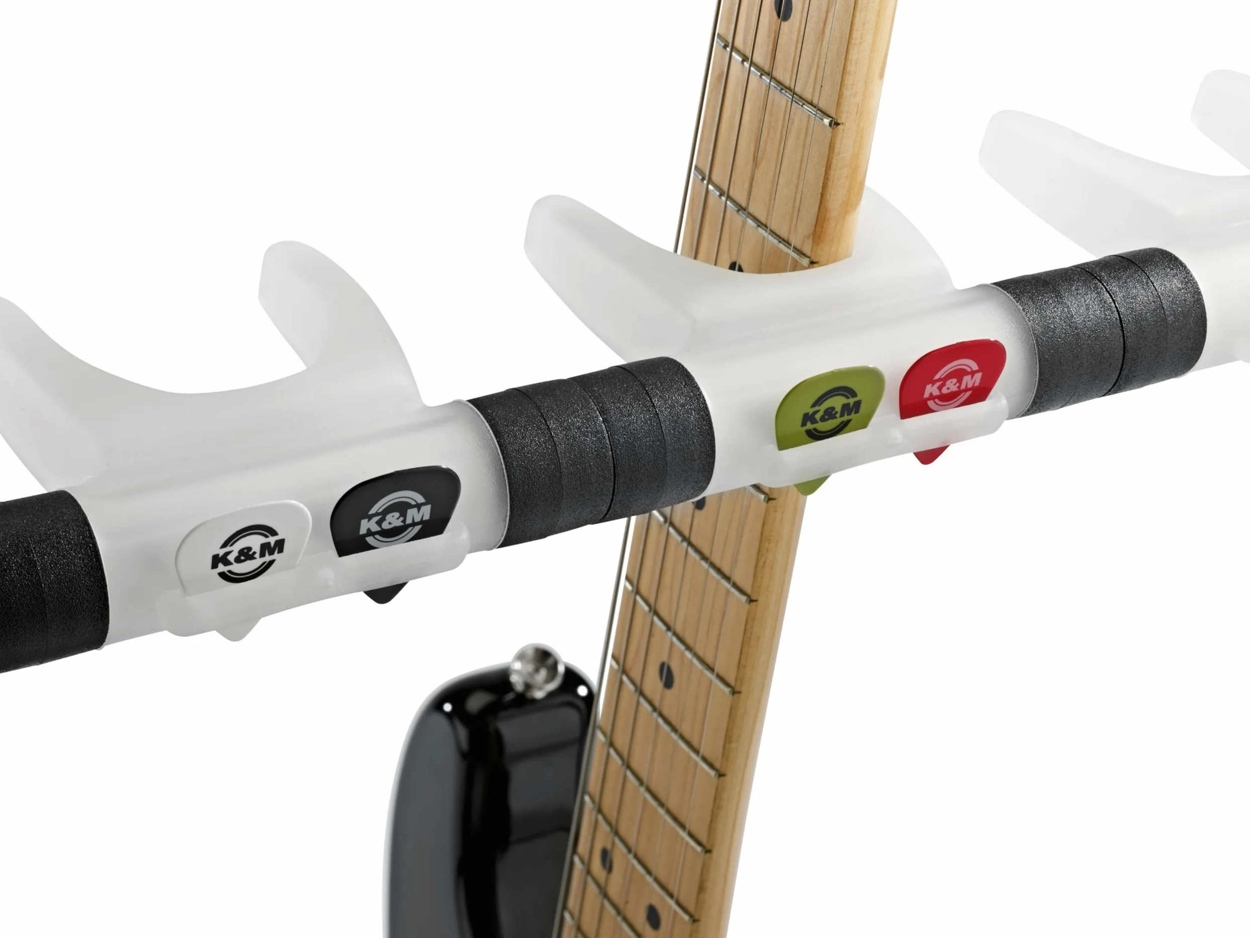 K&M 17525 5-fach E-Gitarrenständer Guardian 5 Schwarz mit transluzenten Elementen - Für Nitrolack geeignet