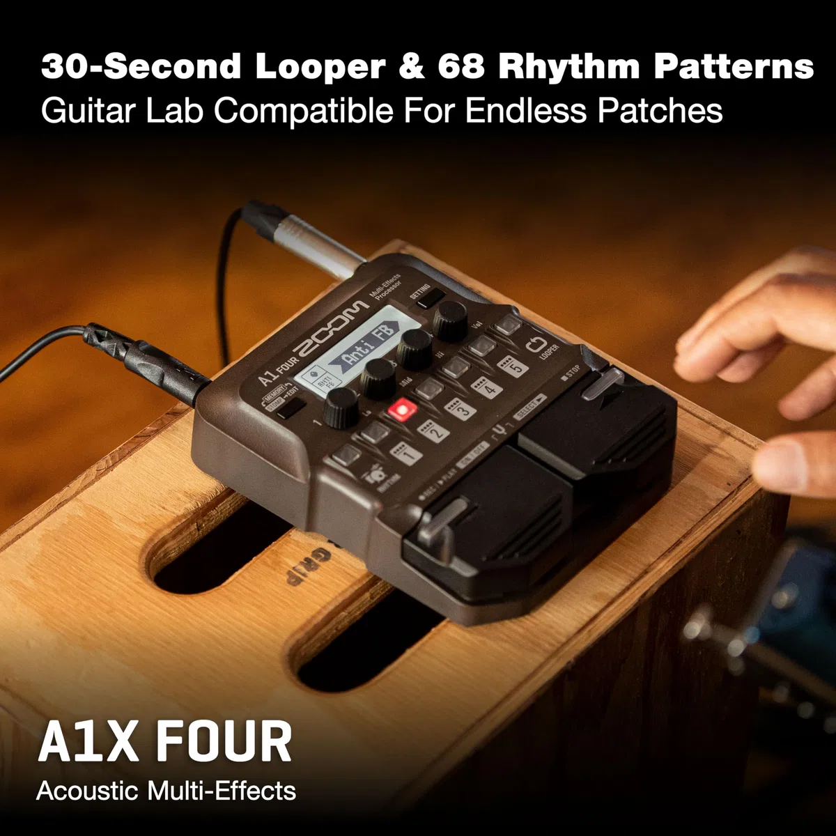 ZOOM Multi-Effekt-Prozessor (A1X Vier)